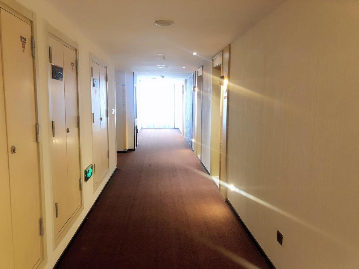 Iu Hotel Guiyang Olympic Sports Center China Resources Vientiane Экстерьер фото