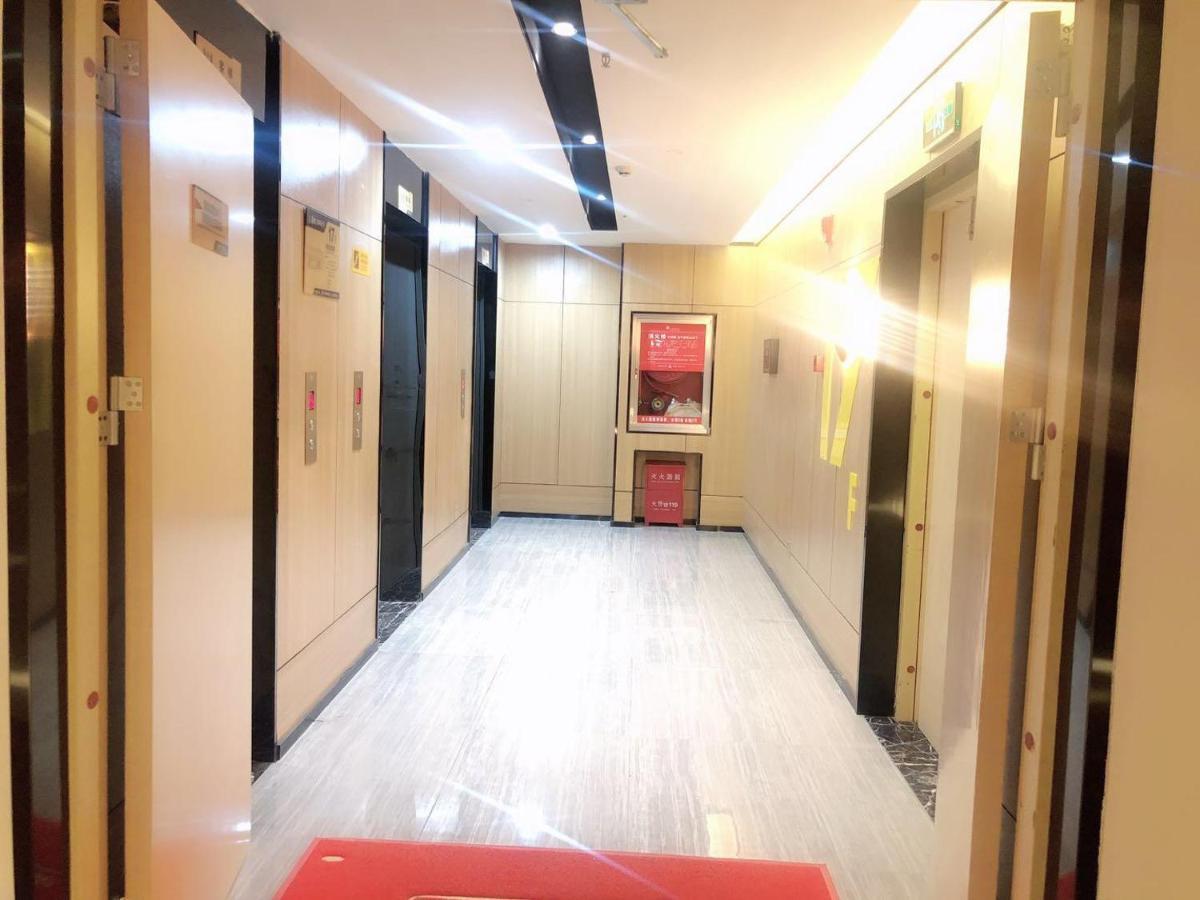 Iu Hotel Guiyang Olympic Sports Center China Resources Vientiane Экстерьер фото